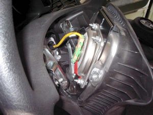 Установка колеса рулевого с модулем надувной подушки безопасности (Airbag) на автомобили семейства ВАЗ-2110; -1118; -2170.