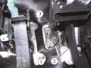 Педаль тормоза с кронштейном в сборе. Тормозная система LADA XRAY – снятие / установка основных узлов и деталей.