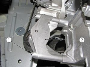 Ролик опорный (натяжной) ремня привода навесных агрегатов. Двигатель LADA XRAY – снятие / установка основных систем, узлов и деталей.
